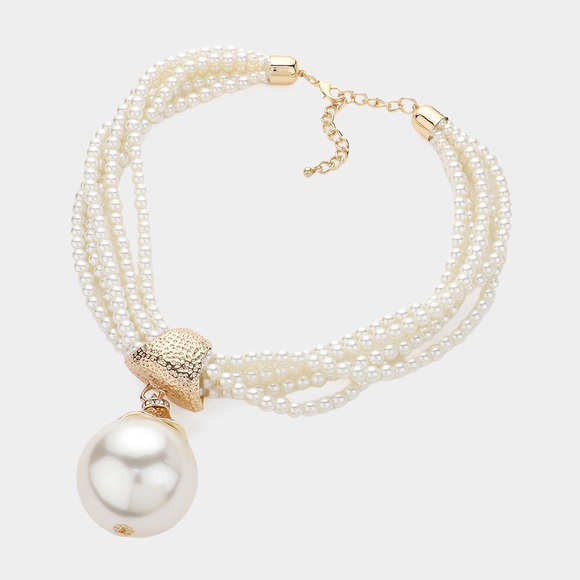 PEARL STATEMENT NECKLACE & EARRING SET - Picture 2 of 2